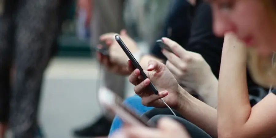 TIM Young: in arrivo la nuova offerta con minuti illimitati e 60 GB